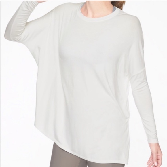 ATHLETA Light Gray Oversized Modal Blend Asymmetrical Dolman Sleeve Top Size XS - Picture 1 of 5